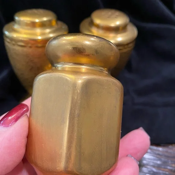 ‼️SOLD‼️Collection S&P Gold Plated Shakers - Picture 4 of 11